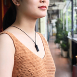 Vòng Cổ Macrame Bọc Nửa Đá Tự Nhiên - Kết Hợp Tinh Tế Và Sang Trọng