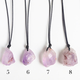 Vòng cổ minimalist đá thạch anh tím - Amethyst