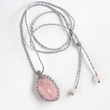 Vòng cổ đá thạch anh hồng (rose quartz) thô bọc kiểu micro macrame với dây, hàng Limited chỉ có 1 mẫu