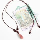 vòng cổ micro macrame đá đào hoa rhondochrosite