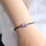 Vòng tay đá thạch anh tím thô (Amethyst) macrame xinh xắn