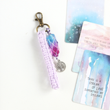 Móc khóa macrame kết hợp đá unicorn aura quartz - thạch anh hào quang