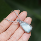 Vòng cổ đá Larimar năng lượng từ biển cả và tình yêu, trang sức macrame kiểu dáng đơn giản