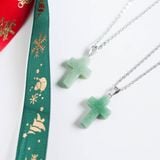 vòng cổ chữ thập đá green adventurine