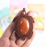 Rùa macrame với đá carnelian