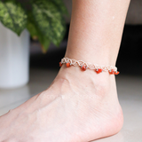 Vòng chân boho macrame với đá carnelian, năng lượng may mắn và tích cực