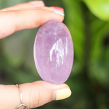 Đá cầm tay thạch anh tím - amethyst size vừa