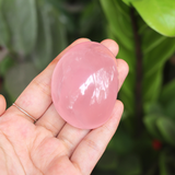 Đá cầm tay thạch anh hồng - rose quartz size vừa