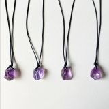 Amethyst minimalist necklace | Vòng cổ minimalist thạch anh tím