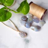 Blue lace agate macrame necklace | Vòng cổ macrame đá agate