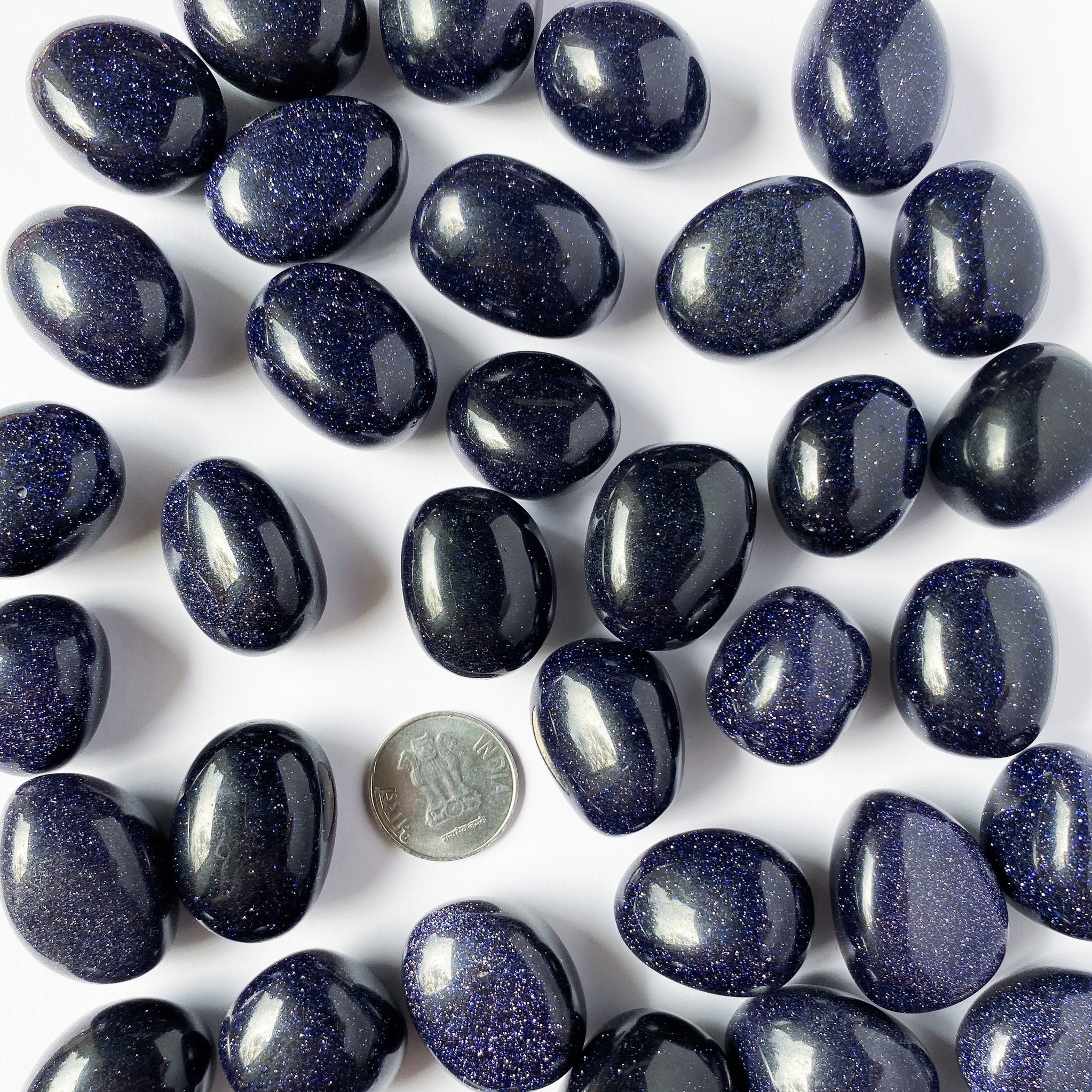 Blue sandstone tumbled stone Đá blue sandstone Crystals Macrame