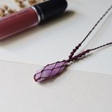 Raw Kunzite macrame necklace | Vòng cổ macrame đá Kunzite thô