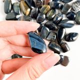 Đá mắt hổ xanh mài bóng