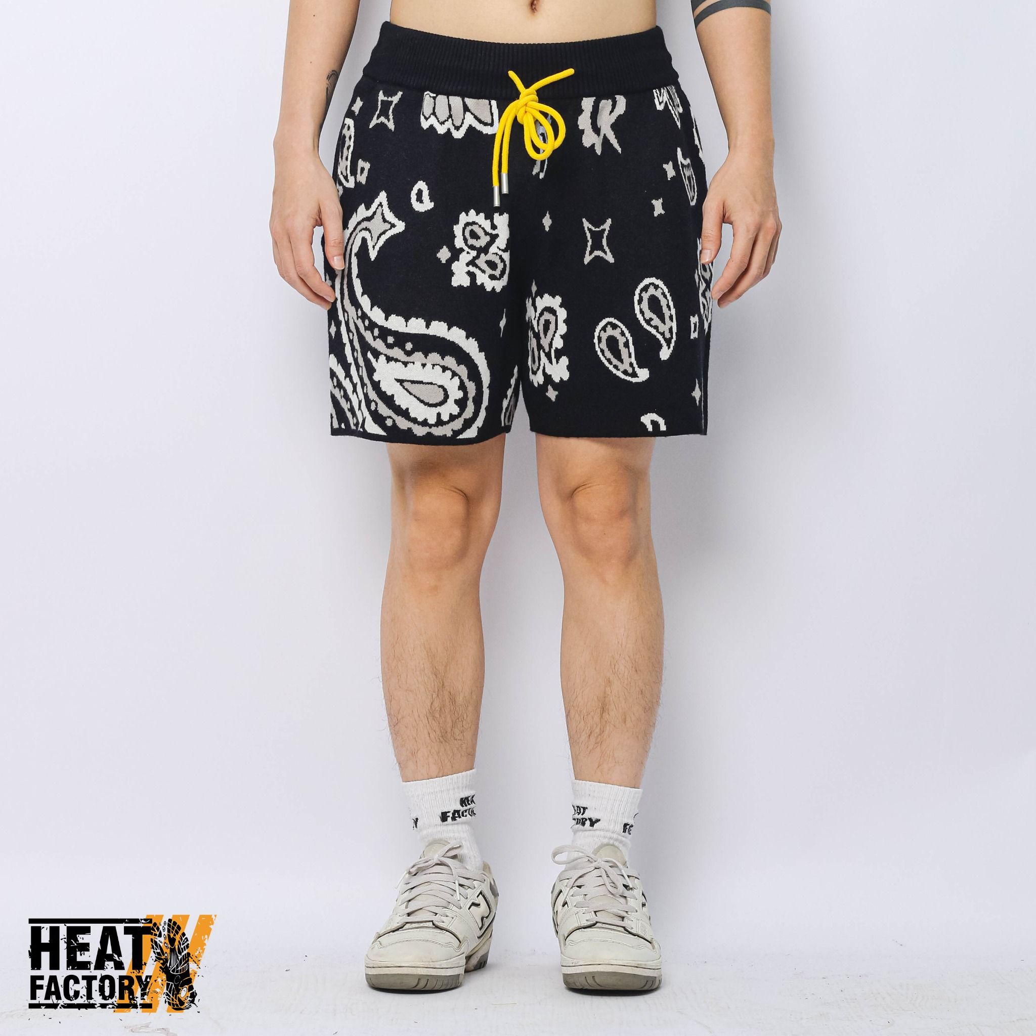 MNML Shorts Paisley (Black) 