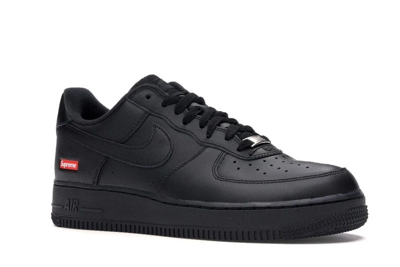  Nike Air Force 1 x Supreme (Black) 