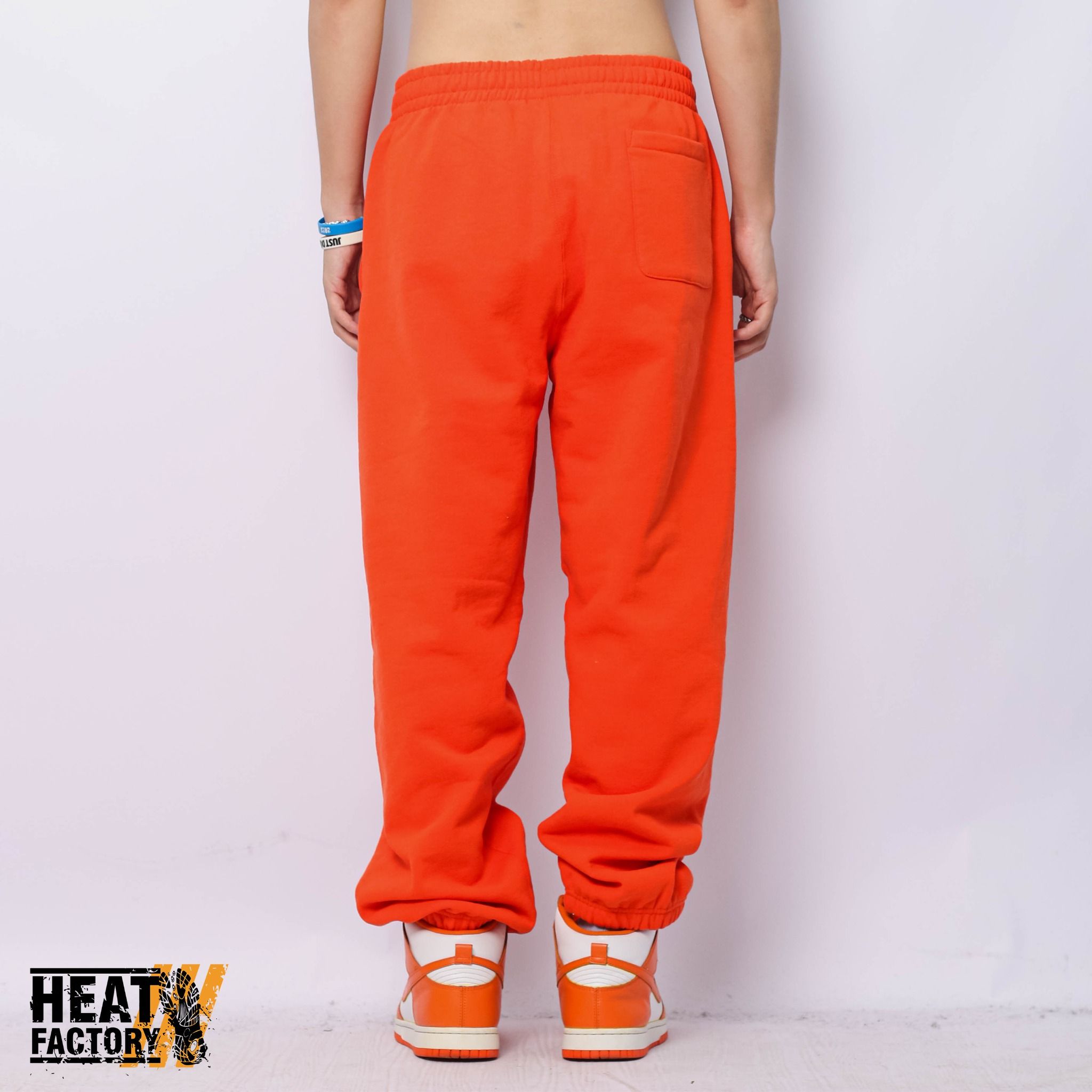  Supreme Sweatpants Satin Applique Logo (Orange) 