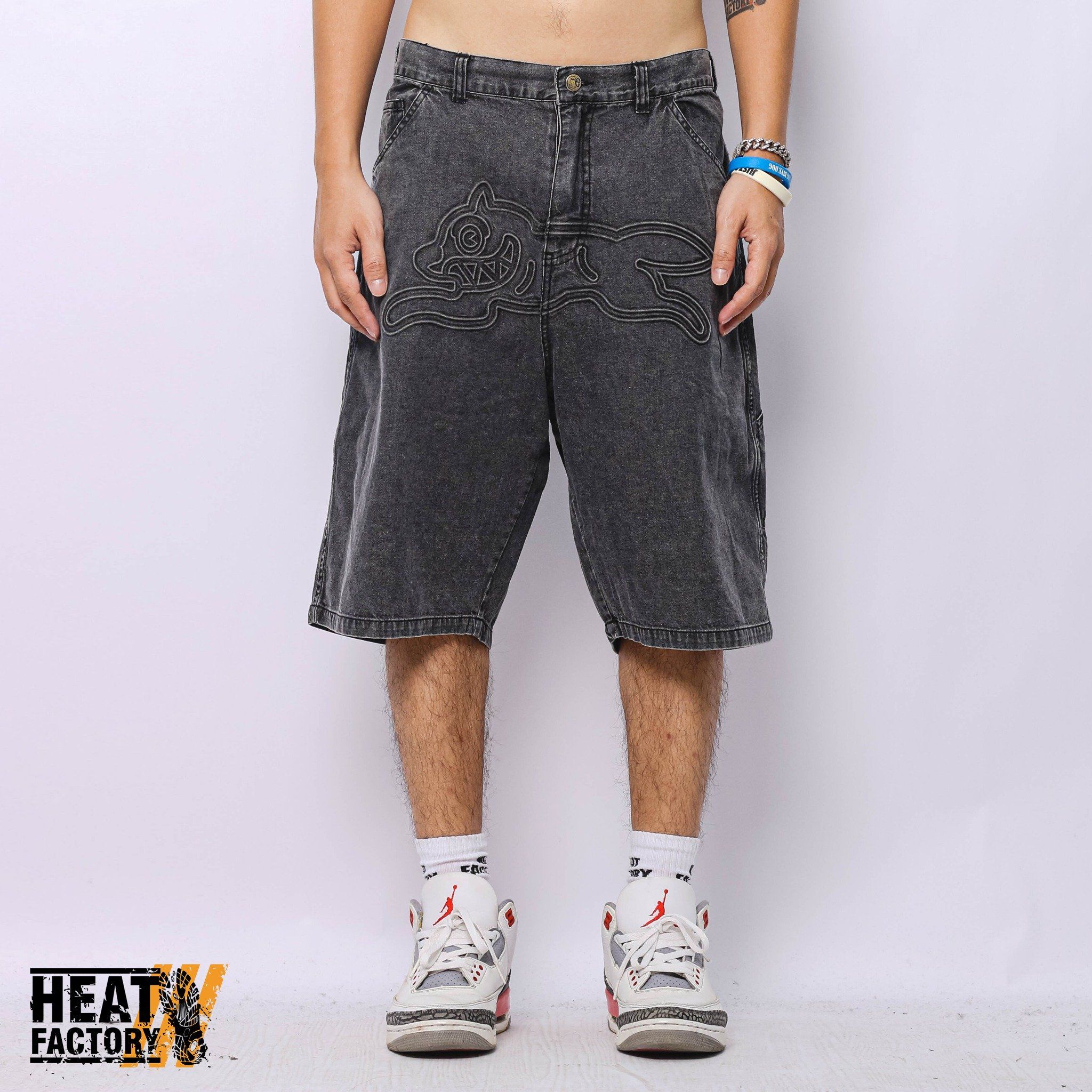  Ice Cream Shorts Baggy Denim Emboss Logo (Black) 