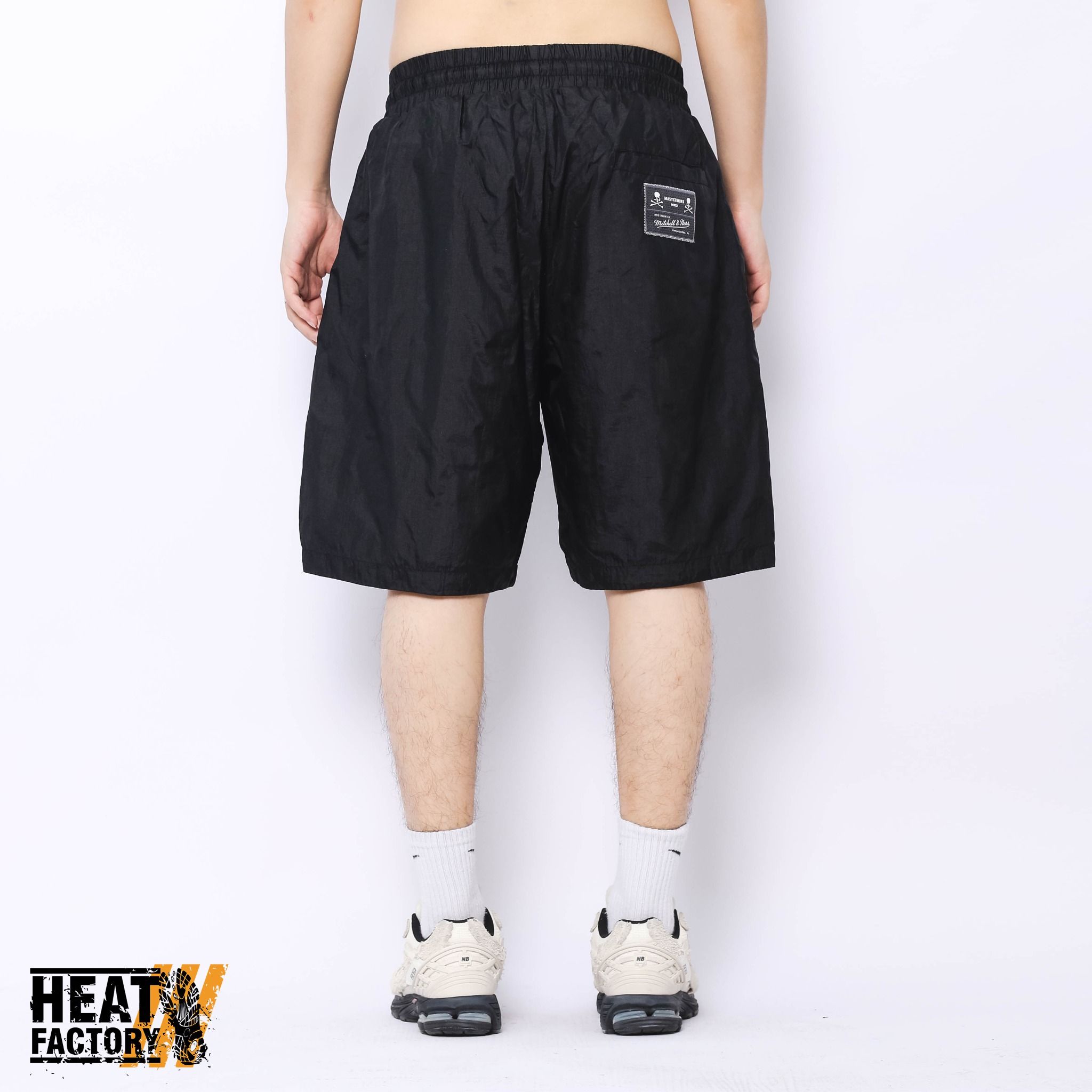 MASTERMIND Mitchell & Ness NYLON SHORT L-