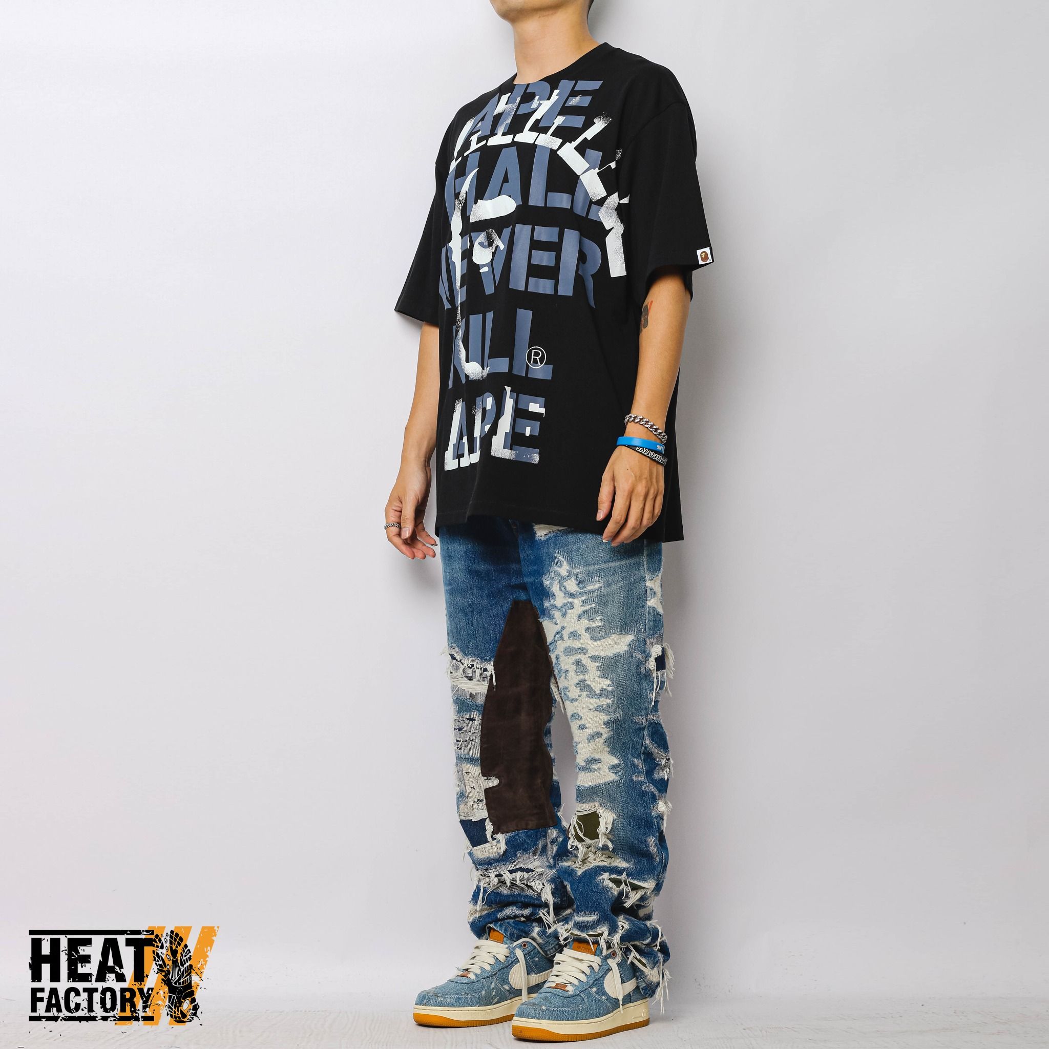  Bape Tee Spray Print College Relaxed Fit (Black) 