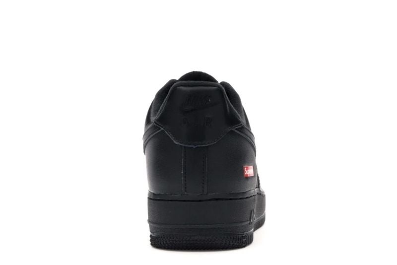  Nike Air Force 1 x Supreme (Black) 