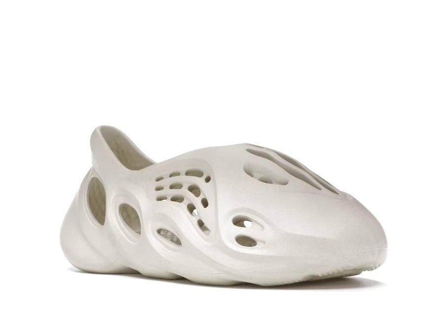  Yeezy Foam Runner Sand 