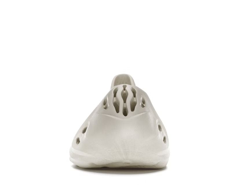  Yeezy Foam Runner Sand 
