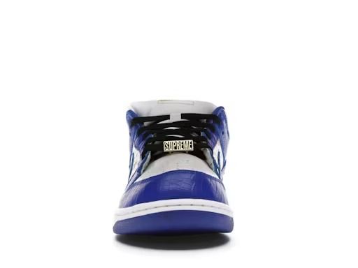  Nike SB Dunk Low x Supreme Stars Hyper Royal 