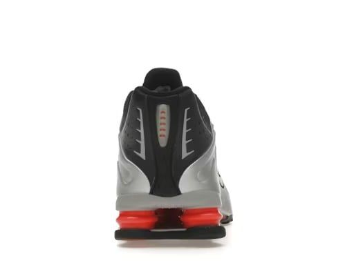 Nike Shox R4 Black Metallic Silver 