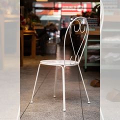 GHẾ SẮT NGOÀI TRỜI MÀU TRẮNG