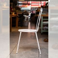 GHẾ SẮT NGOÀI TRỜI MÀU TRẮNG