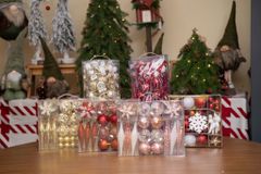 HỘP TRANG TRÍ CHRISTMAS 3 KẸO