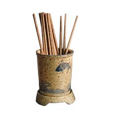 ỐNG ĐỰNG ĐŨA HOẠ TIẾT CÁ