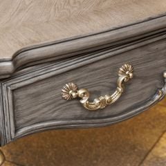 VERSAILLES