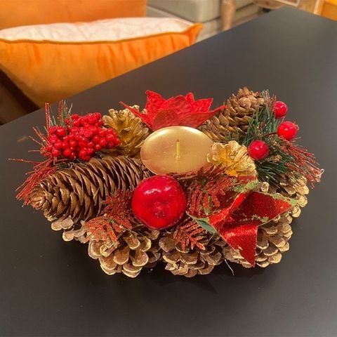 CHÂN ĐẾ NẾN QUẢ THÔNG