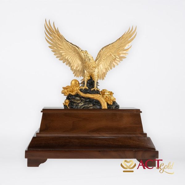 Quà tặng Đại Bàng dát vàng 24k ACT GOLD ISO 9001:2015 (Mẫu 6)