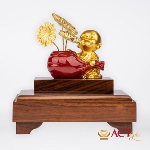 Quà tặng Tượng Chú Tiểu Bên Chậu Sen dát vàng 24k ACT GOLD ISO 9001:2015