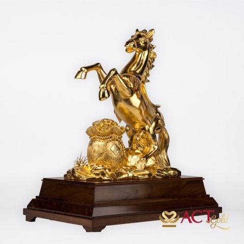 Quà tặng Ngựa Chiến Thắng Cỡ Đại dát vàng 24k ACT GOLD ISO 9001:2015