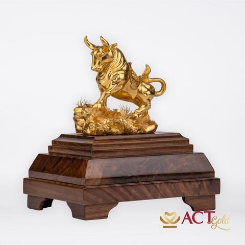 Quà tặng Tượng Trâu dát vàng 24k ACT GOLD ISO 9001:2015 (Mẫu 5)