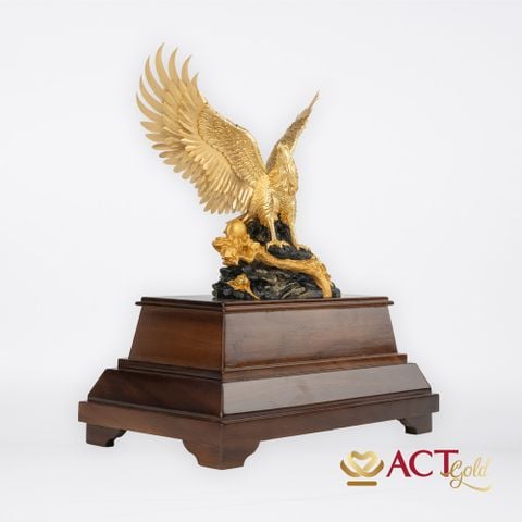 Quà tặng Đại Bàng dát vàng 24k ACT GOLD ISO 9001:2015 (Mẫu 6)