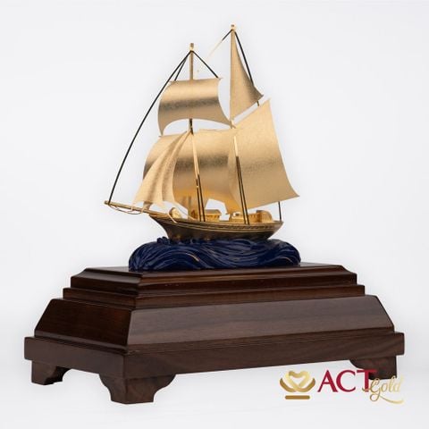 Quà tặng Thuyền Buồm dát vàng 24k ACT GOLD ISO 9001:2015