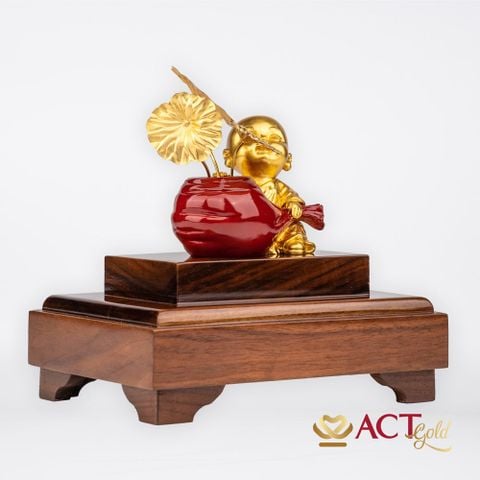 Quà tặng Tượng Chú Tiểu Bên Chậu Sen dát vàng 24k ACT GOLD ISO 9001:2015