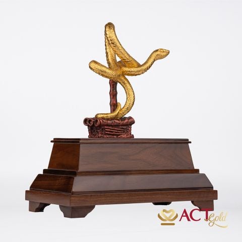 Quà tặng tượng rắn dát vàng 24k ACT GOLD ISO 9001:2015 (mẫu 2)