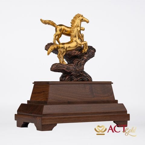 Quà tặng Song Mã dát vàng 24k ACT GOLD ISO 9001:2015 (mẫu 2)
