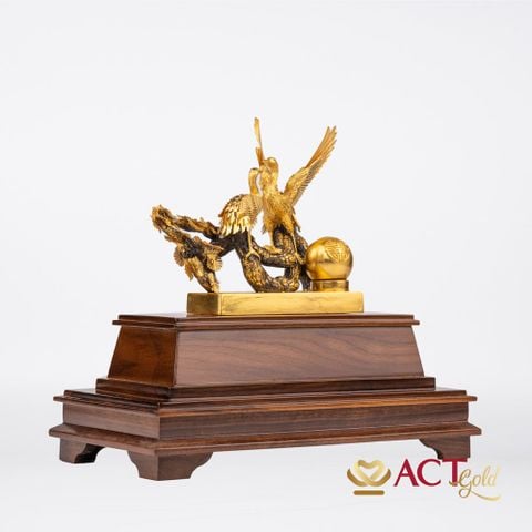 Quà tặng Chim Hạc dát vàng 24k ACT GOLD ISO 9001:2015(Mẫu 4)