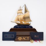 Quà tặng Thuyền Buồm dát vàng 24k ACT GOLD ISO 9001:2015