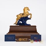 Quà tặng Ngựa Phi Nước Đại dát vàng 24k ACT GOLD ISO 9001:2015
