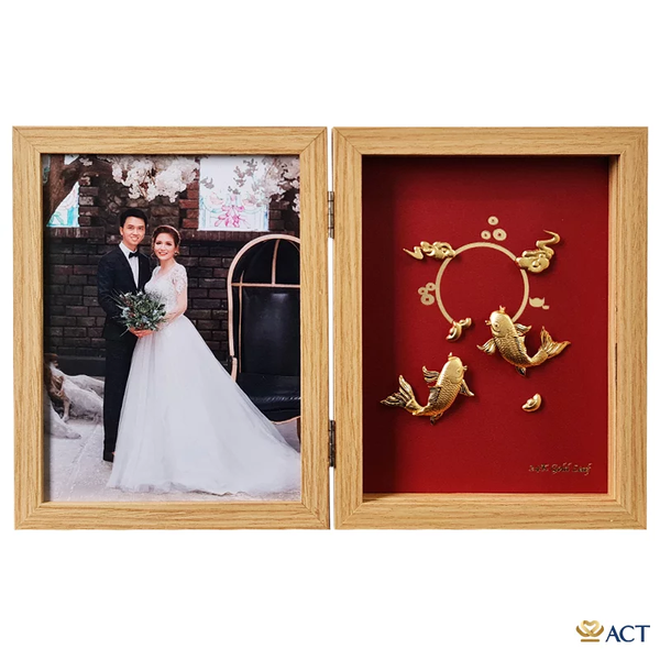 Quà tặng Khung Ảnh Đôi Cá Chép dát vàng 24k ACT GOLD ISO 9001:2015 (Mẫu 2)