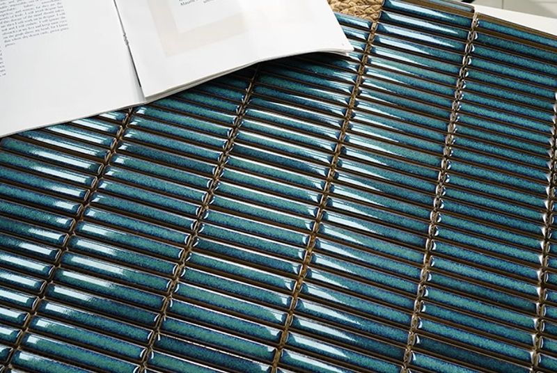 Gạch mosaic que Kitkat