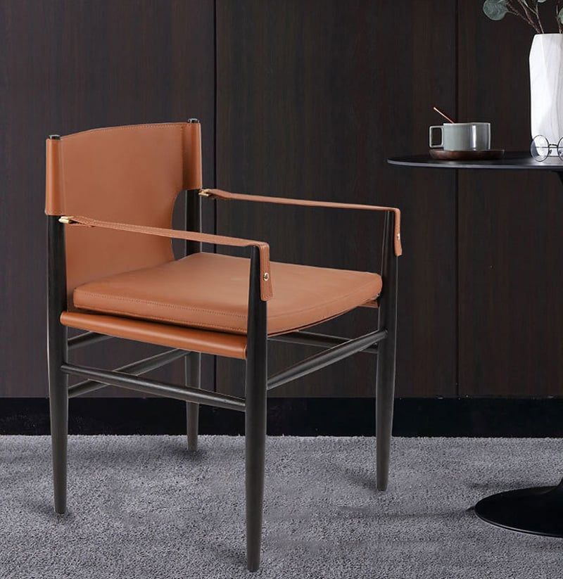 Casa Saddle Chair