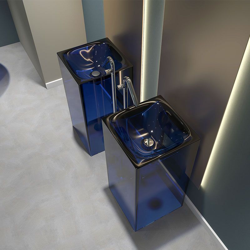 Lavabo đứng trong suốt Outycat